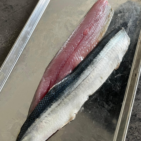 3枚おろしで、パスタ、パエリア、ピザ、蒲焼、天ぷらに