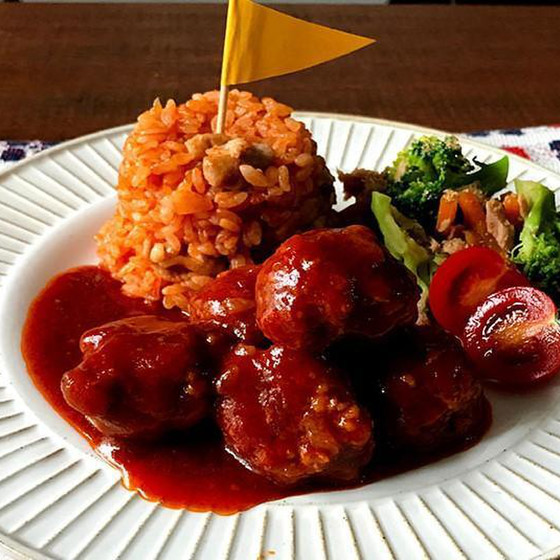 親子で煮込みハンバーグプレート作り