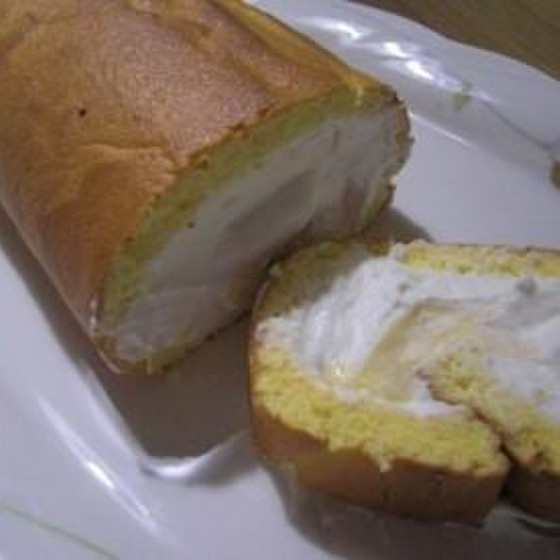 ふわふわのスポンジ生地でロールケーキをつくろう！