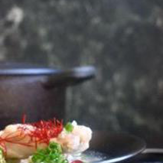 カラダの芯から温まる韓国の薬膳料理サムゲタン