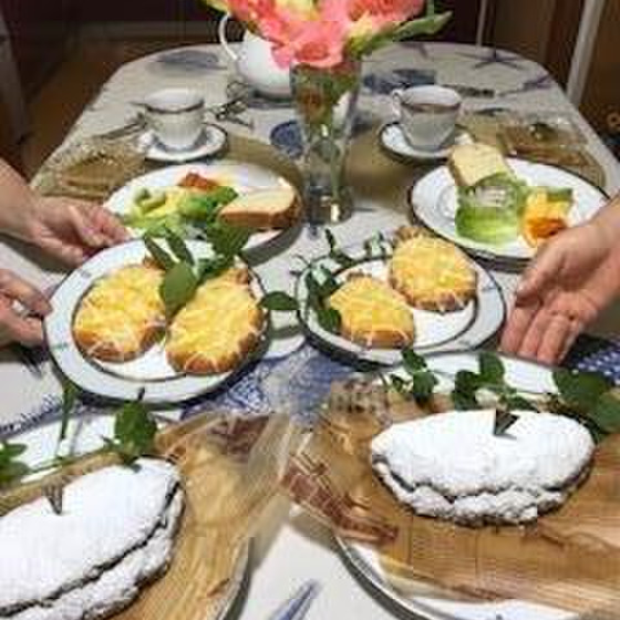 サマーシュトーレンとパイナップルクリームぱん