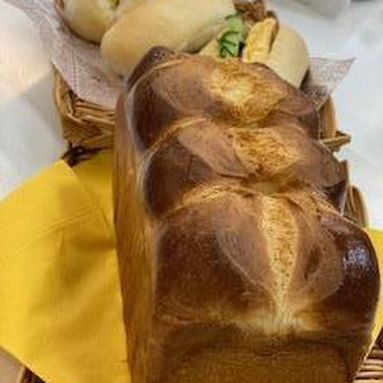 高級ホテル生食パンと塩バターのコッペぱんと柔らかコーンぱん