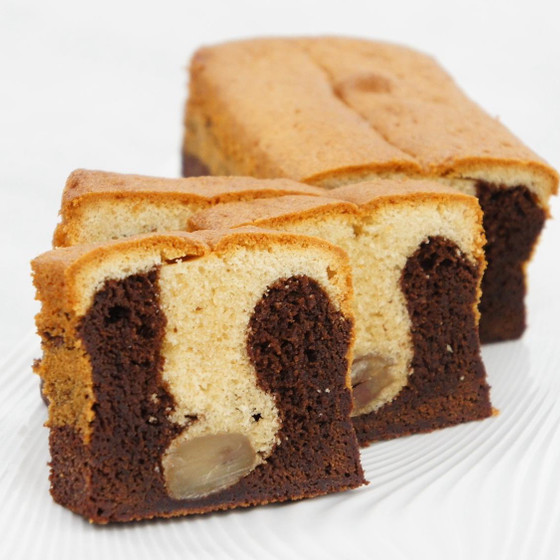 栗を丸ごと一列に！ふんわりしっとりのケーキ作りましょう