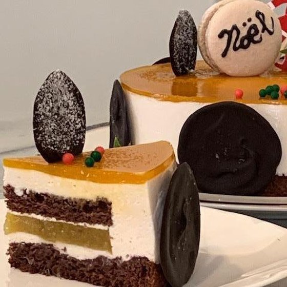 今年は豪華な手作りケーキで素敵なクリスマスの夜にしませんか！
