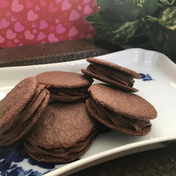 バレンタインチョコサンドクッキー（１０セット）