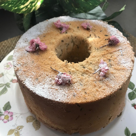 「さくらシフォンケーキ」桜を感じるシフォンを１７㎝丸型で１台