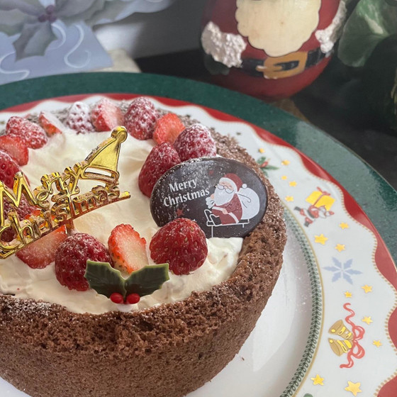 「ノエルプラリーヌショコラ」クリスマスケーキ１５㎝丸セルクル１台実習