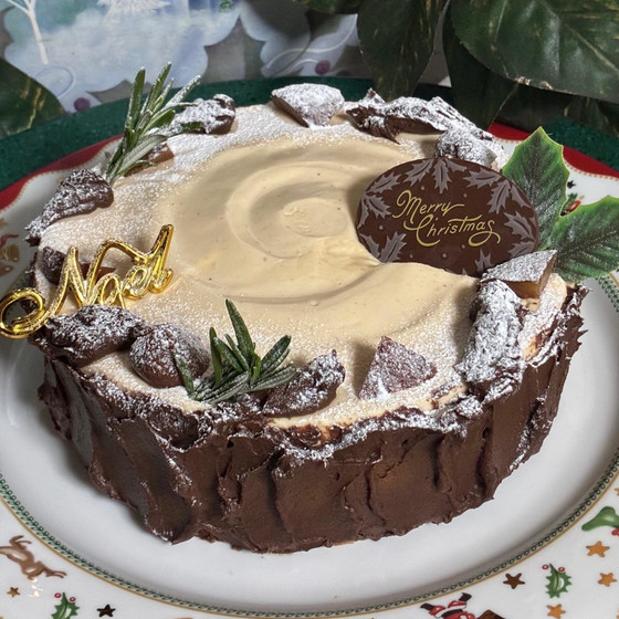 クリスマスケーキ「ノエルブッシュマロン」１５㎝丸１台実習