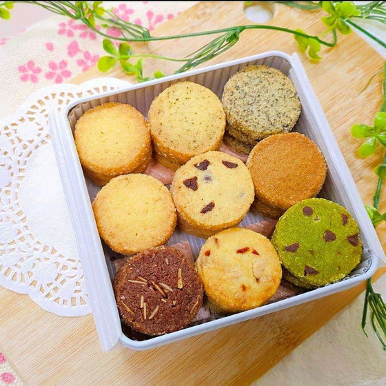 夏休みキッズイベント！　プレゼントのクッキー缶を作ろう！