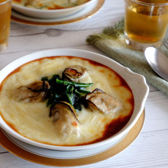 牡蠣とほうれん草のグラタン