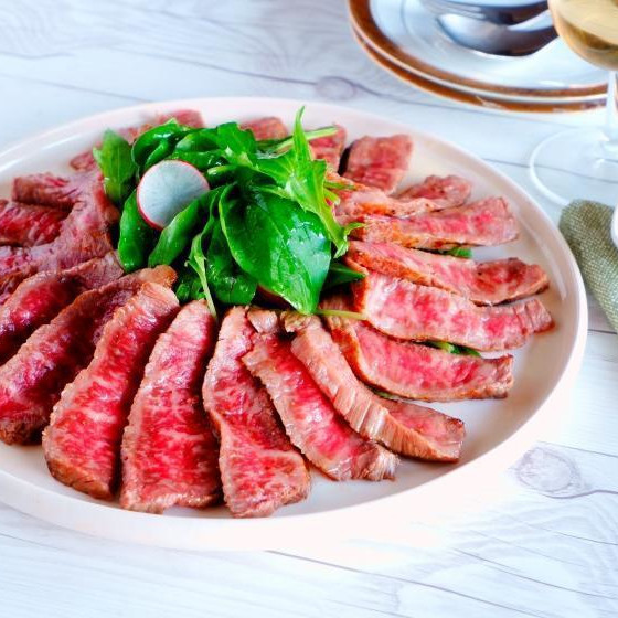 牛肉のたたき　バルサミコソース