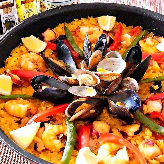 【ワインエキスパートが選ぶ】スペインワイン3種を飲み比べる♪ワインに合わせたペアリング料理も学べる　ワイン初心者向けワインレッスン