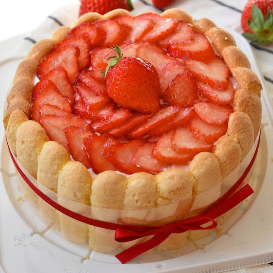 いちごのシャルロット