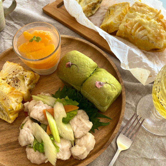 抹茶ミルククリームパン＆春DELI３品