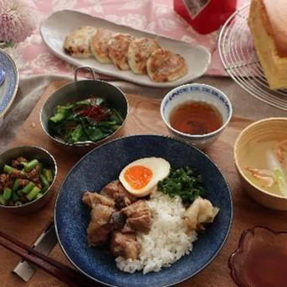 台湾DELI（ルーロー飯・台湾カステラ他）