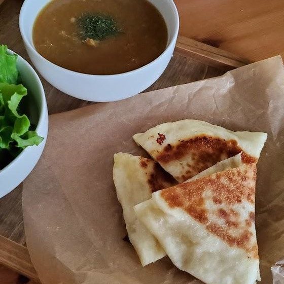 初心者でも作れるフライパンで焼くチーズナン（オンライン）