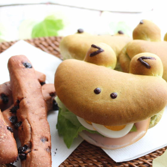 夏休み親子レッスン「かえるのパーカーハウスサンド」と「チョコスティックパン」レタスのお土産付き