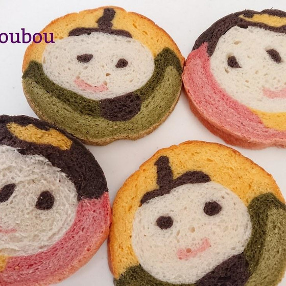 ひな祭り　デコ食パン