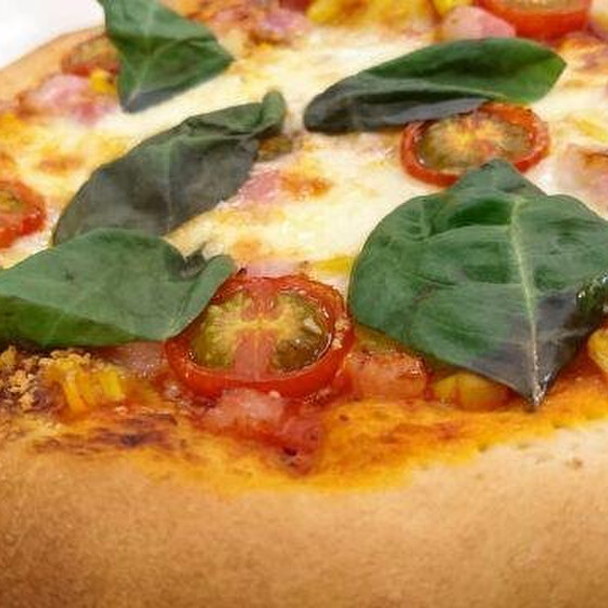 夏休み親子レッスン　自分でピザを作ろう！！