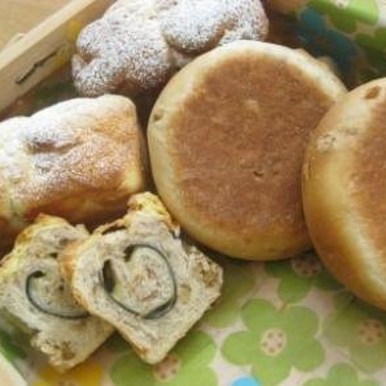 ３種類のチーズパン＆ダッチベイビー