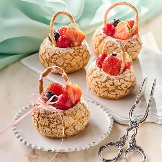 秋の実りのクッキーシュークリーム(花かごの成形)