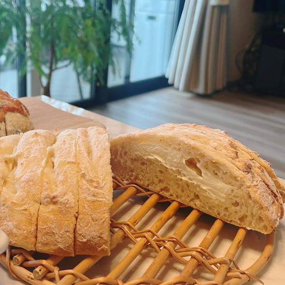 60分で完成！クリームチーズといちじくのドデカパン　季節のポタージュランチ付き