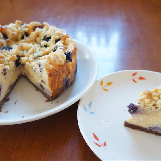 7月の1dayレッスンはブルーベリーの生チーズケーキです。