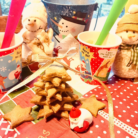 こどもお菓子教室！クリスマスクッキーツリーとトライフル♫