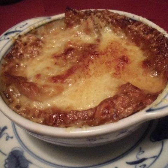 11月の家庭料理は本格的なオニオングラタンスープ等