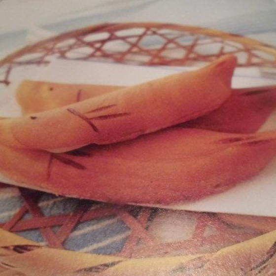 ４月の和菓子体験会は若鮎を作りましょう