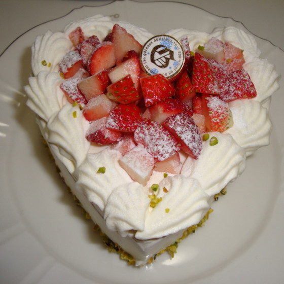 ハートのストロベリーショートケーキ