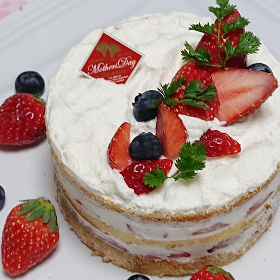 生菓子「母の日のネイキッドケーキ」４～５月お薦めレッスン♪