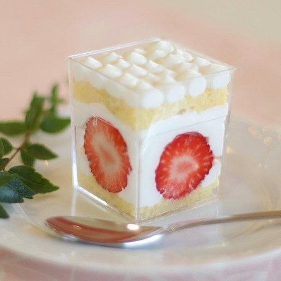 苺のカップショートケーキ(レギュラー)