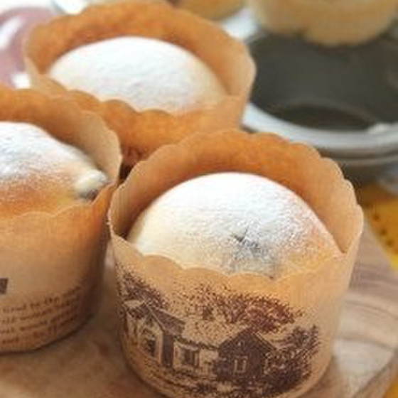 イースト～大納言、カマンベール、豆乳のパン