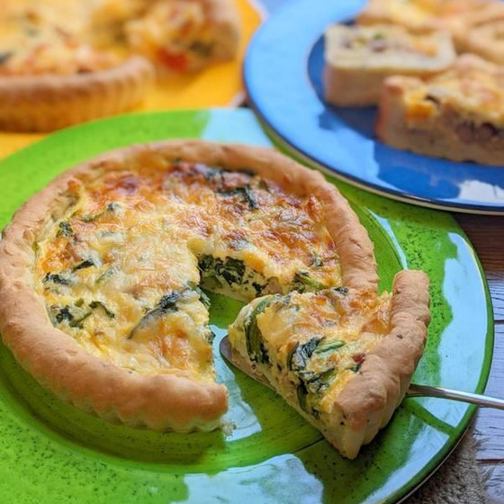【香る6月ワンデイ】ほうれん草とベーコンのパンキッシュ＆紅茶と甘夏のスコーン
