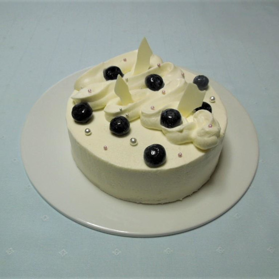 ブルーベリーのチーズショートケーキ