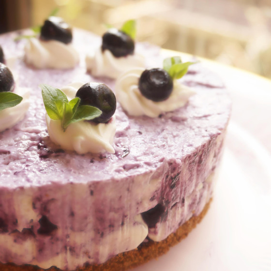 オシャレな糖質制限スイーツ【ブルーベリーレアチーズケーキ】