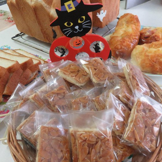 焼きこみ調理パン、ヨーグルトパン、サブレフロランタン