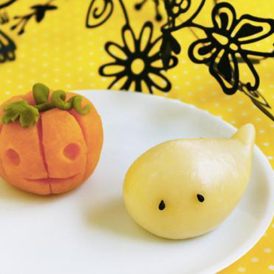ハロウィン「カボチャとおばけ」を練り切りで作ります。