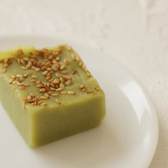 季節の和菓子レッスン　「草萌え」