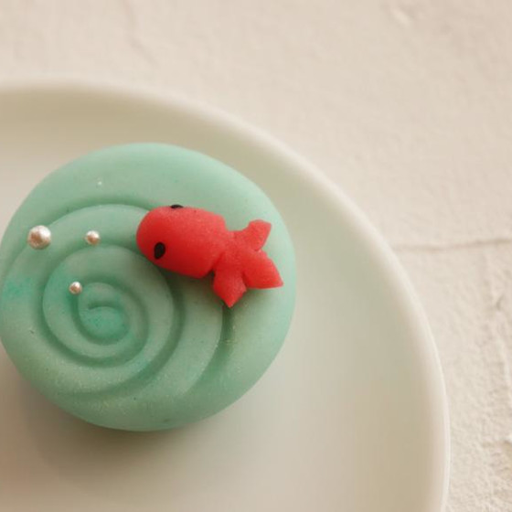 可愛い　和菓子「金魚」