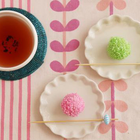 季節を感じて和菓子を作ります。