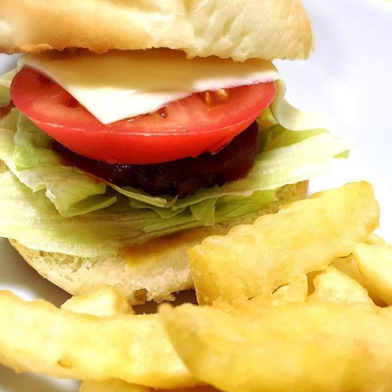 手作りバンズとパティ―で！！ハンバーガーレッスン