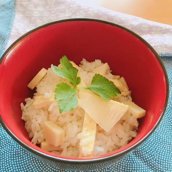 香り豊かな筍ご飯・鰹のペッパーソテー・筍春巻き・大根餅他