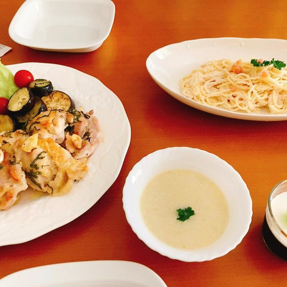 残暑をのりきる料理レッスン　チキンレモンソテー　冷製明太クリームパスタ　サツマイモとリンゴのポタージュ　コーヒーゼリー