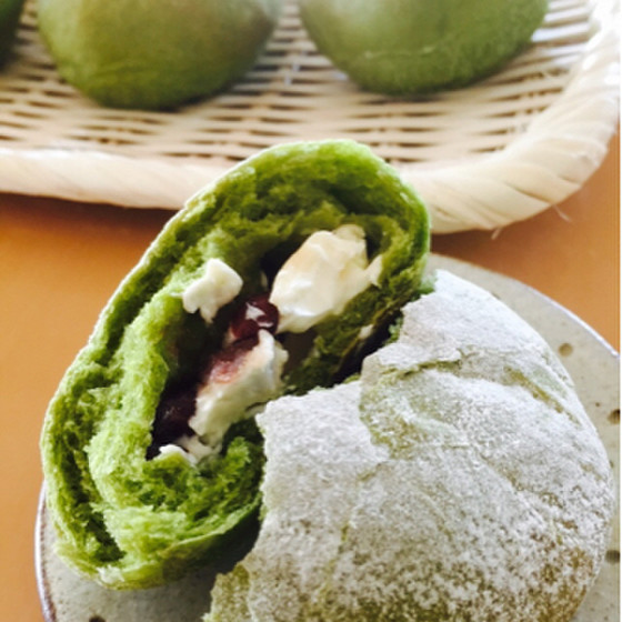 自宅イースト　抹茶　クリームチーズ大納言