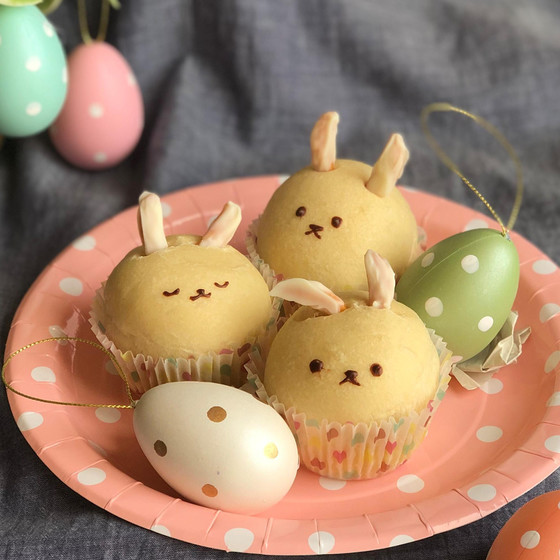 【イースターエッグパンとうざきパン】
