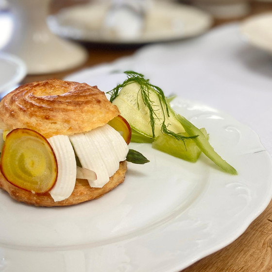 初夏の野菜で塩味のパリブレスト 