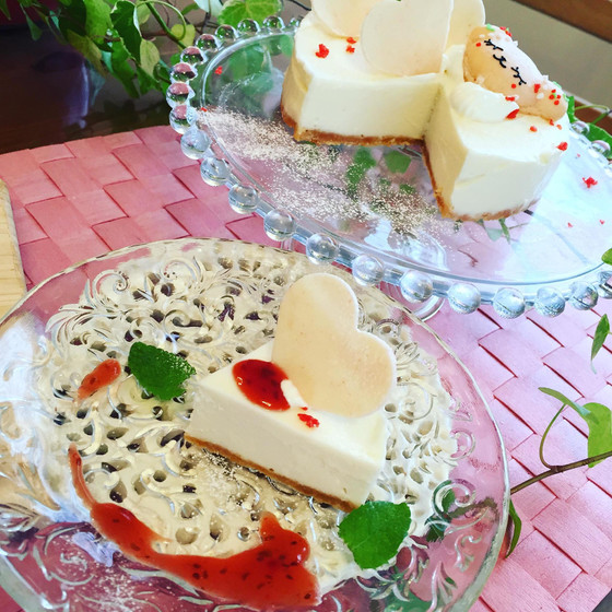 7月お菓子教室『レアチーズケーキ&苺ソース』