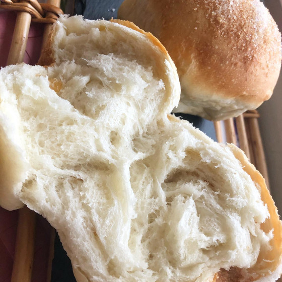 きめ細かいクラムがお口でとろけます☺️🍞✨